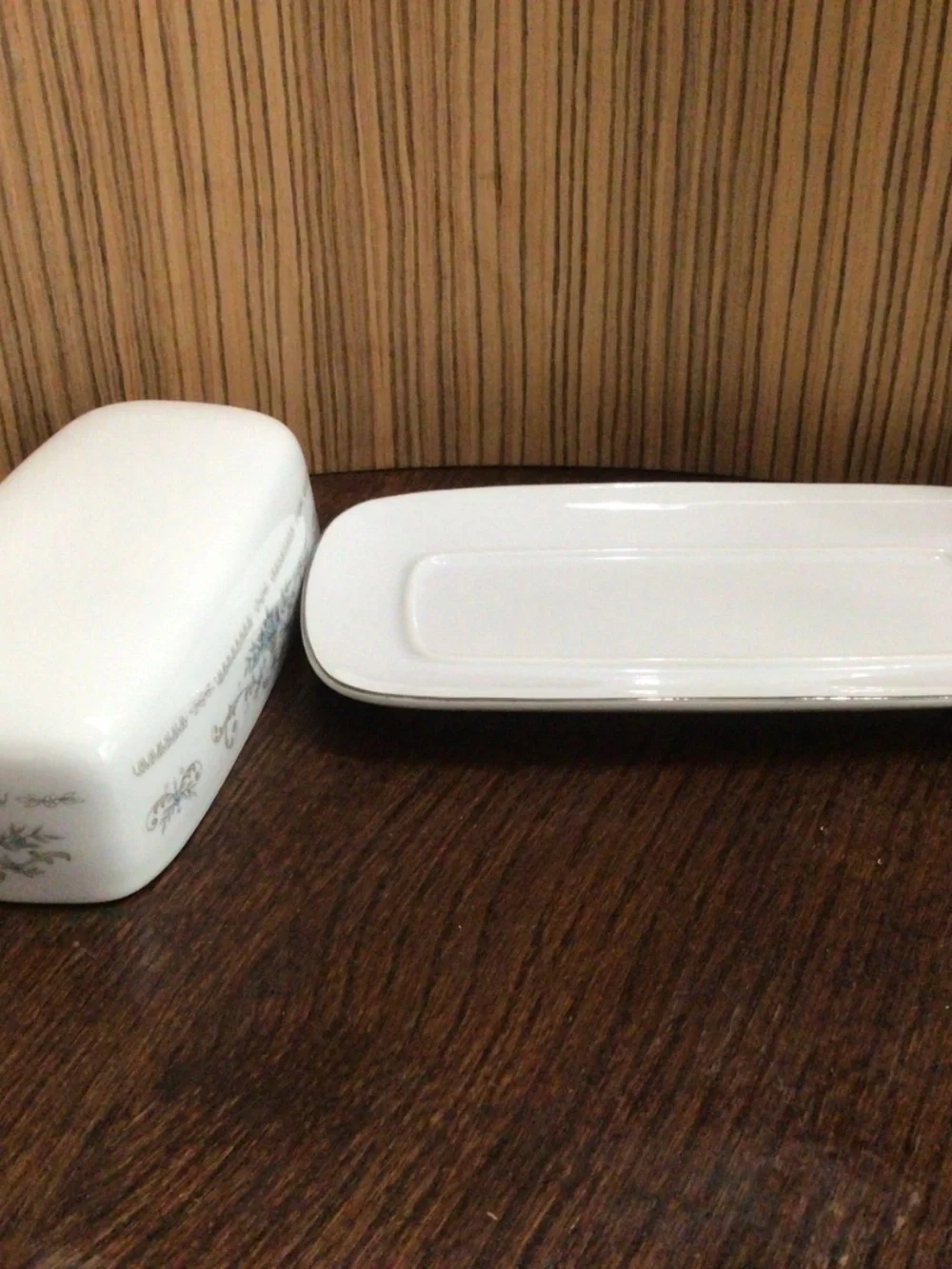 Vintage 1060 Diane  by Wade Porcelain butter dish. Excellent shape